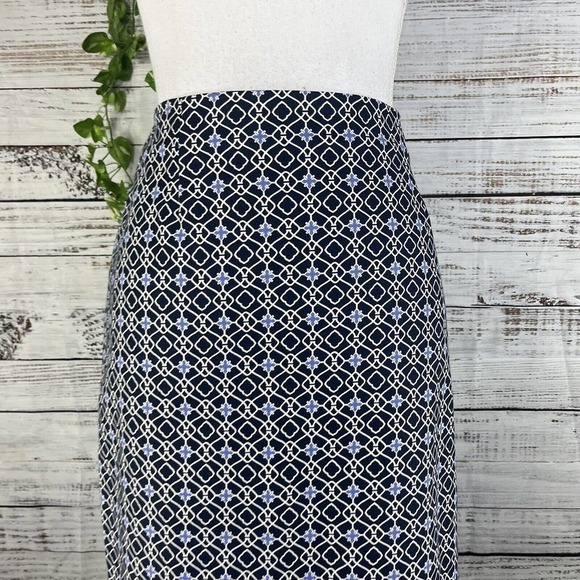 Charter Club Skirt size 10 Navy blue Purple Straight Knee Stretch Casual Career - Picture 3 of 10